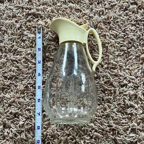 Vintage Clear Textured Glass Juice Syrup Pitcher Cream Plastic Pour Spout Lid - Picture 4 of 5